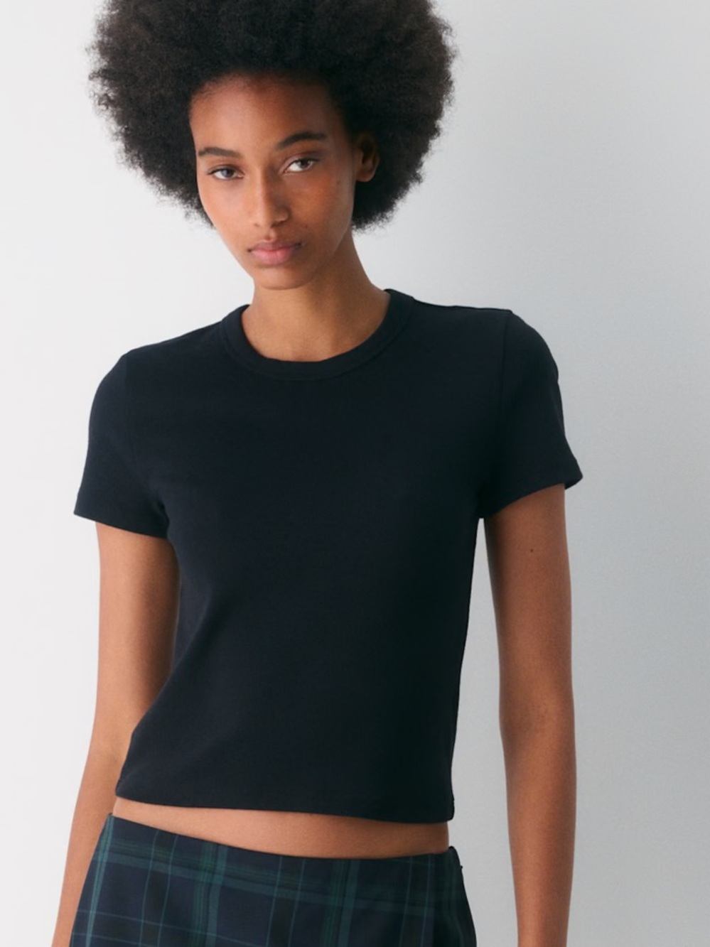 Sunday Best ARITZIA Black Short Sleeve Crewneck Tee
